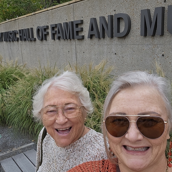 Jewelry And Beauty Care With mimilanefashion is live !!!😘😍❤️😍😘 - Picture 6 of 11